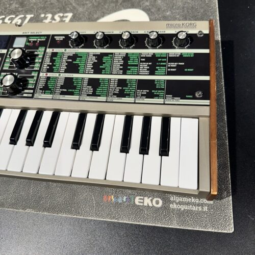 KORG MICROKORG SYNTH 37 TASTI USATO