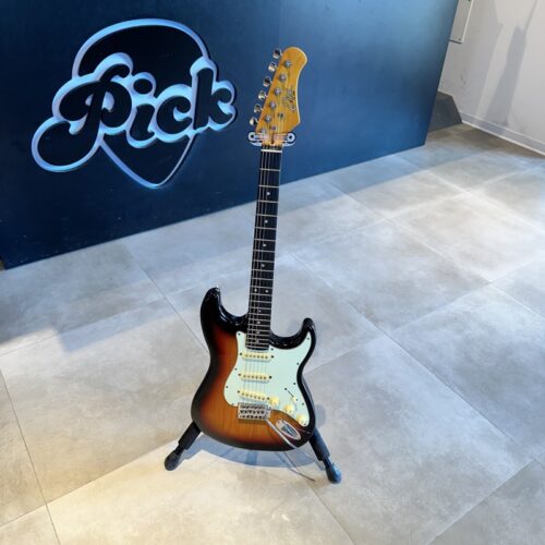 EKO S300V CHITARRA ELETTRICA SUNBURST USATO