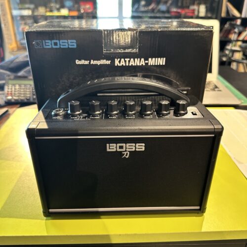 BOSS KATANA MINI AMPLIFICATORE PER CHITARRA ELETTRICA B-Stock