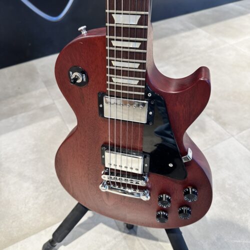 GIBSON LES PAUL STUDIO WORN CHERRY CHITARRA ELETTRICA USATO