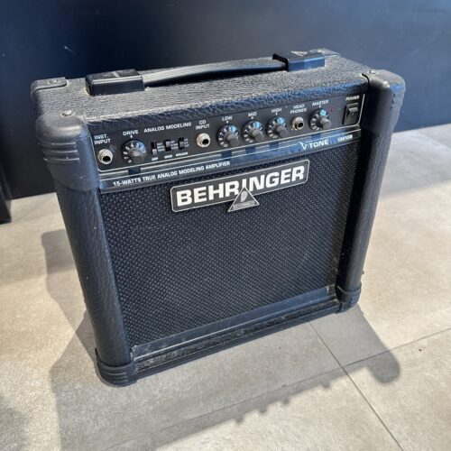 BEHRINGER CM108 AMPLIFICATORE COMBO PER CHITARRA ELETTRICA USATO