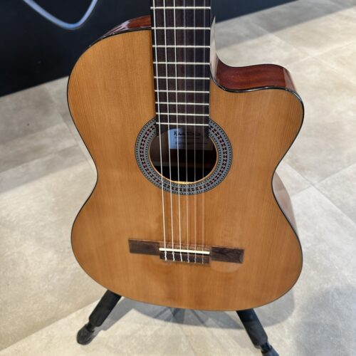 EKO VIBRA 150 CW EQ CHITARRA CLASSICA ELETTRIFICATA USATO