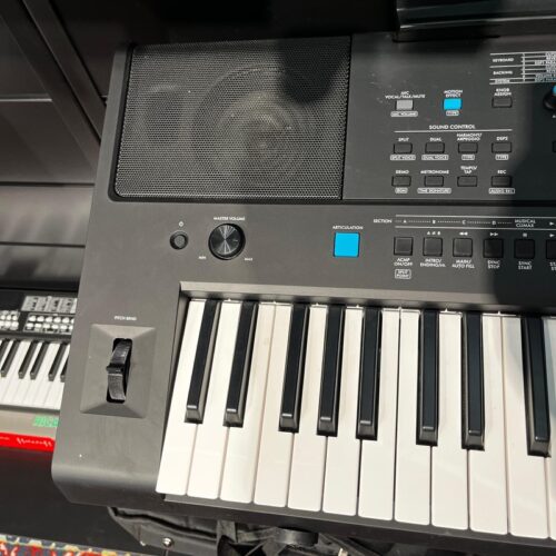 YAMAHA PSR E473 TASTIERA PORTATILE 61 TASTI USATO