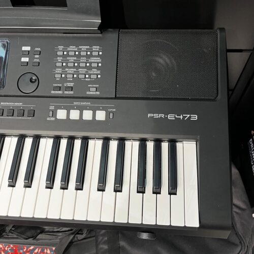 YAMAHA PSR E473 TASTIERA PORTATILE 61 TASTI USATO