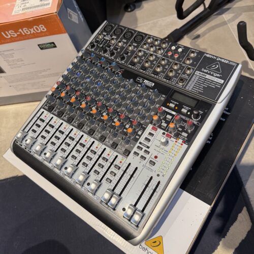 BEHRINGER XENYX QX1622 USB MIXER 12 CANALI USATO