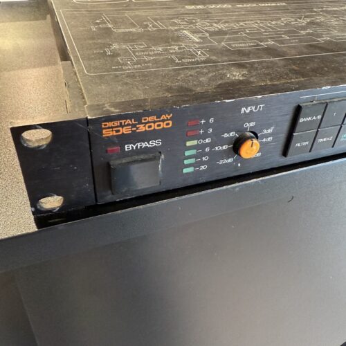 ROLAND SDE-3000 DIGITAL DELAY EFFETTO A RACK USATO