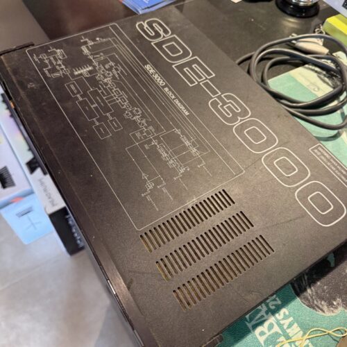 ROLAND SDE-3000 DIGITAL DELAY EFFETTO A RACK USATO