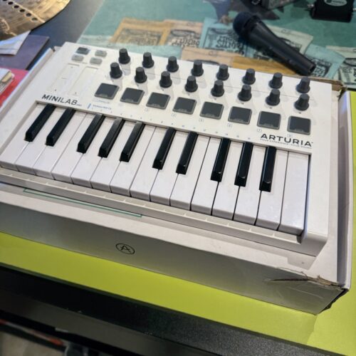 ARTURIA MINILAB MKII CONTROLLER MIDI USB 25 TASTI USATO