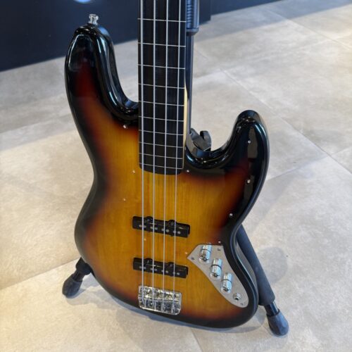 SQUIER CLASSIC VIBE '60 JAZZ BASS FRETLESS USATO