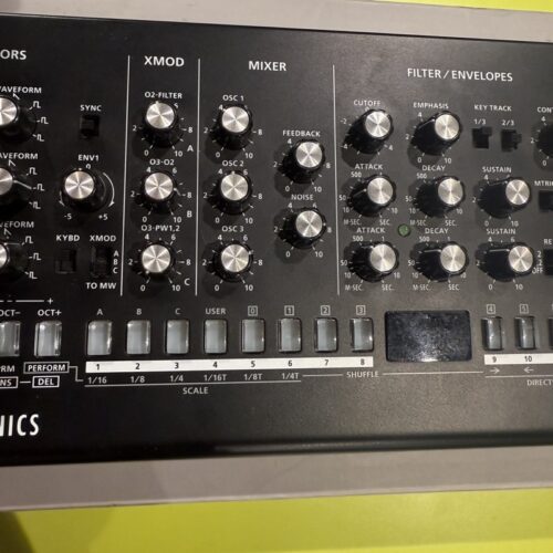 ROLAND SE-02 SYNTH ANALOGICO BOUTIQUE SERIES USATO