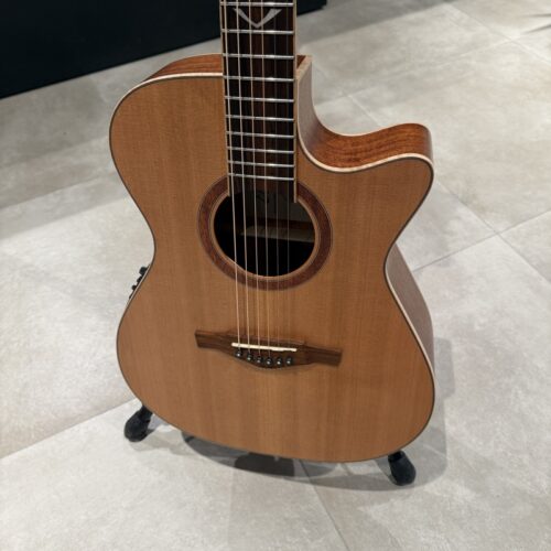 EKO EVO A350CE CHITARRA ACUSTICA ELETTRIFICATA B-Stock