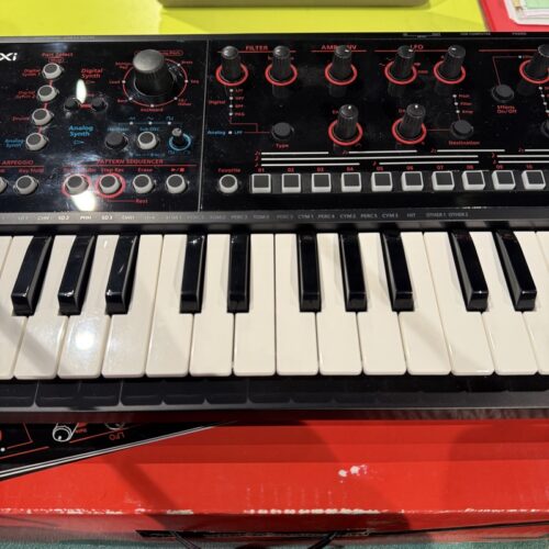 ROLAND JD-XI SYNTH ANALOGICO/DIGITALE 37 TASTI USATO