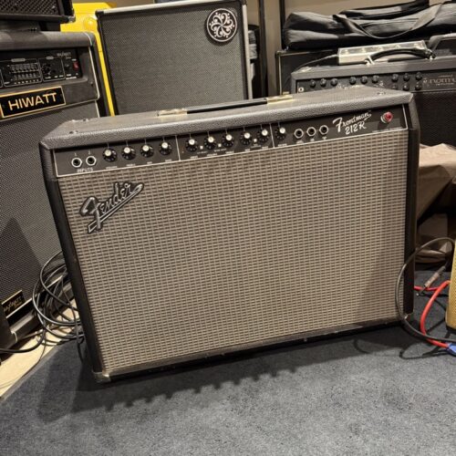 FENDER FRONTMAN 212 R AMPLIFICATORE COMBO PER CHITARRA USATO