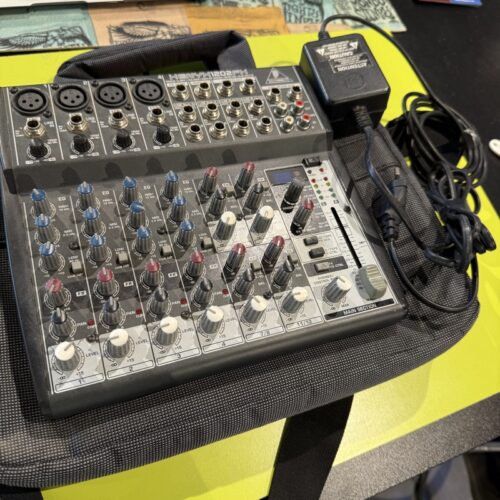 BEHRINGER XENYX 1202FX MIXER 12 CANALI CON EFFETTI USATO