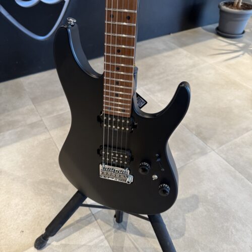 IBANEZ PRESTIGE AZ2402 BLACK FLAT CHITARRA ELETTRICA B-Stock