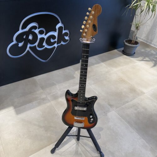 YAKO CHITARRA ELETTRICA 6 CORDE SUNBURST USATO