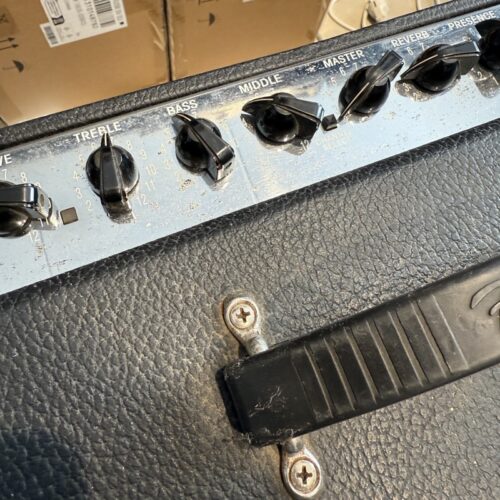 FENDER DEVILLE 4X10 AMPLIFICATORE PER CHITARRA ELETTRICA USATO