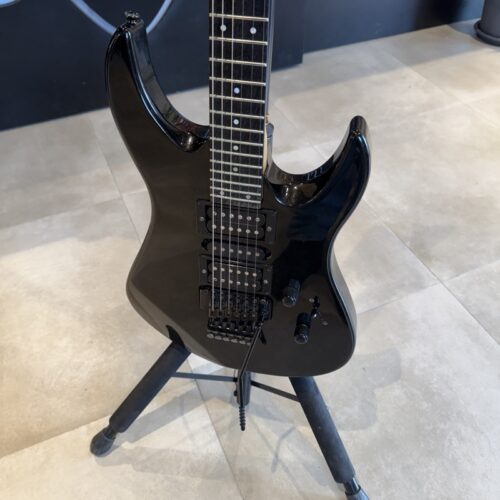 YAMAHA RGX421 CHITARRA ELETTRICA CON PONTE FLOYD USATO