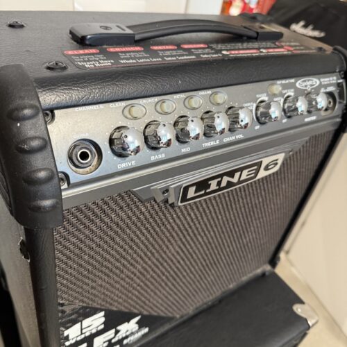 LINE 6 SPIDER III 15 COMBO 1X8 15W AMPLIFICATORE USATO