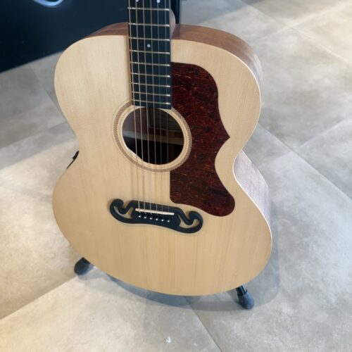 SIGMA JG ME CHITARRA ACUSTICA ELETTRIFICATA B-Stock