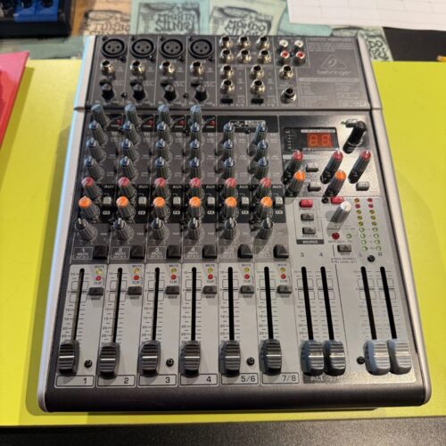 BEHRINGER XENYX X1204USB MIXER CON INTERFACCIA USB USATO