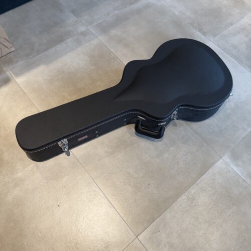 GATOR CUSTODIA RIGIDA PER CHITARRA ACUSTICA JUMBO B-Stock